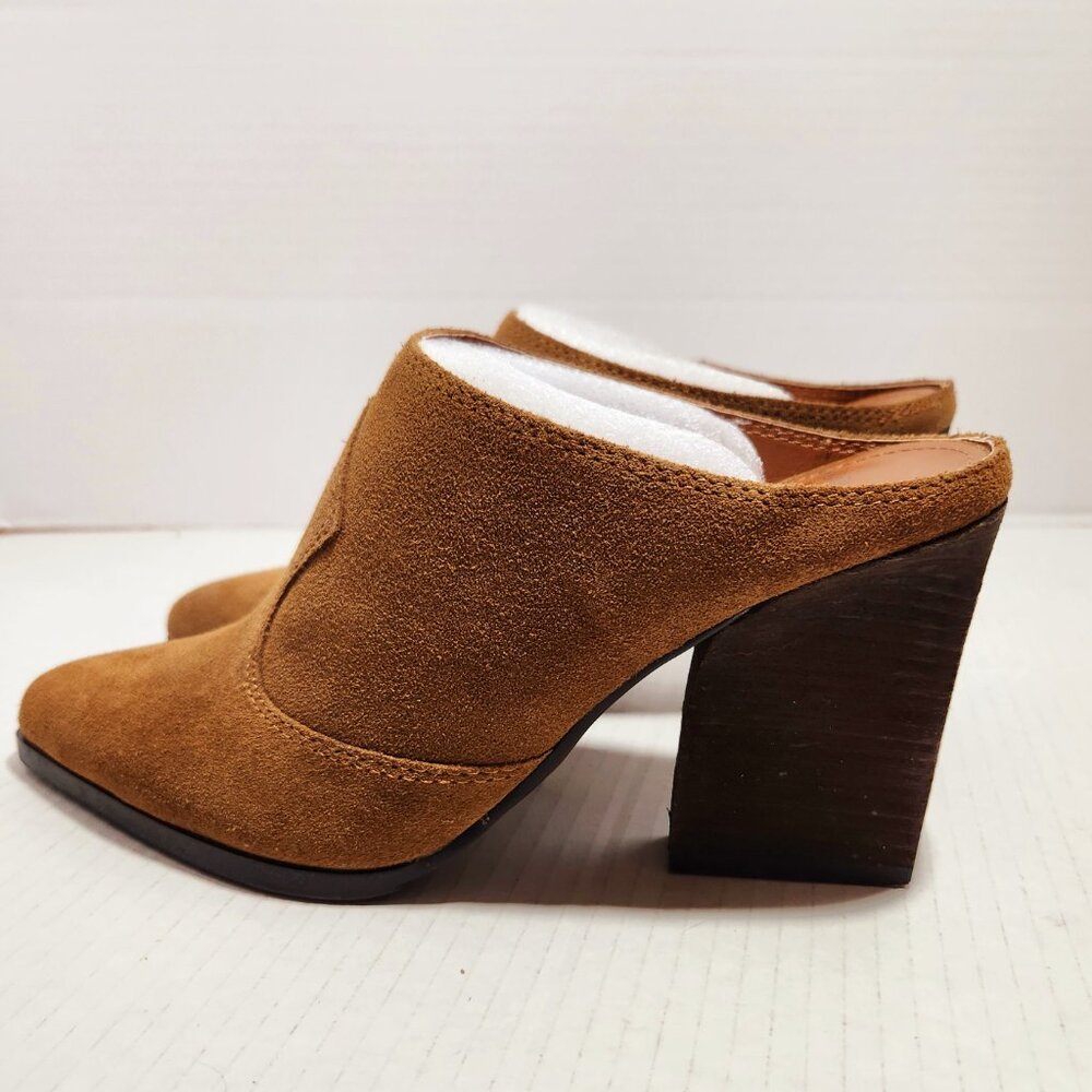 Donald Pliner Vama Heeled Mule Brown Suede - Picture 3 of 9